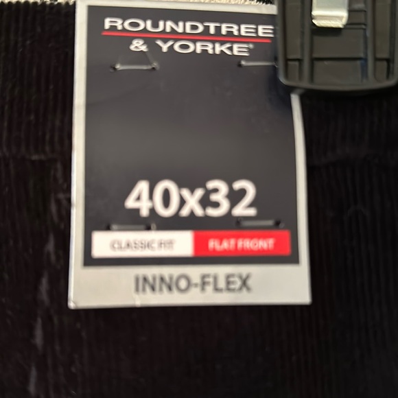 Black 42 x 32 Corduroy pants - Picture 4 of 6